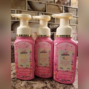 "NEW" BBW MILK BAR BIRTHDAY CAKE